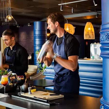 Отель Mercure Chateau De