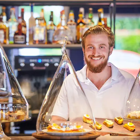 Mercure Chateau De 4*