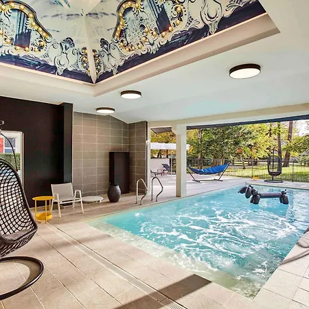 Mercure Chateau De Hotel Fontainebleau