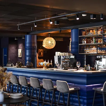 Отель Mercure Chateau De