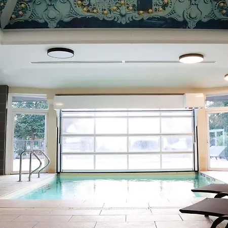 Hotel Mercure Chateau De